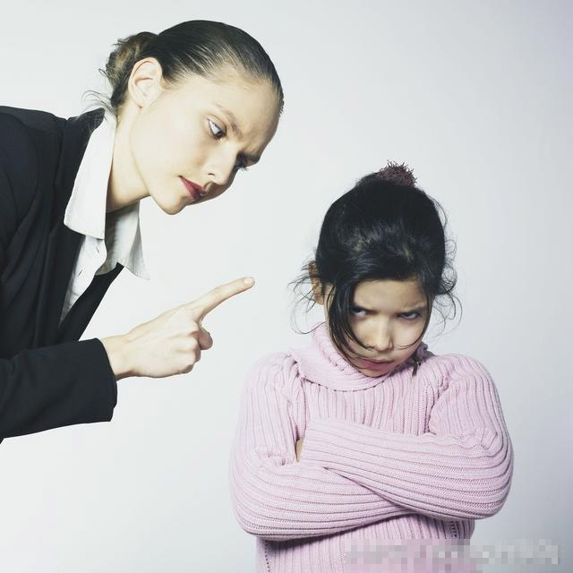 Cha mẹ mắc phải những hành vi này khó có thể nuôi dạy được những đứa con hiếu thảo, hành vi thứ 3 khiến nhiều người ngã ngửa-1