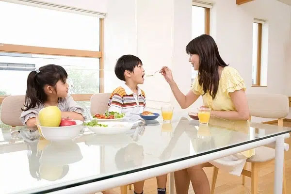 Cha mẹ mắc phải những hành vi này khó có thể nuôi dạy được những đứa con hiếu thảo, hành vi thứ 3 khiến nhiều người ngã ngửa-3