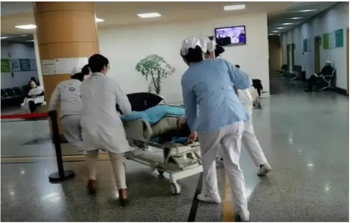 Sản phụ đột tử trên đường vào bệnh viện lúc đang mang thai 9 tháng, khi bác sĩ mổ bụng, ai cũng sốc với cảnh tượng trước mắt-1