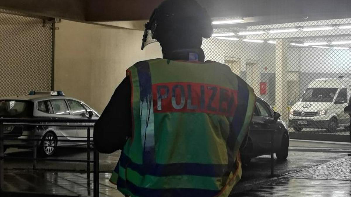 Cướp xe vận chuyển tiền tại thủ đô Berlin, hàng trăm cảnh sát được huy động-1