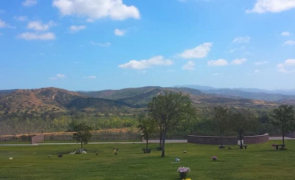 Địa điểm diễn ra tang lễ và chôn cất cố nghệ sĩ Chí Tài tại Mỹ-7