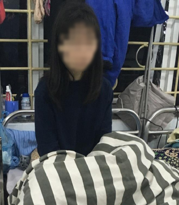 Từ học sinh giỏi cấp quốc gia, nữ sinh Nam Định bị tâm thần vì xem YouTube cả ngày: Thường xuyên lẩm bẩm một mình rồi đập phá đồ đạc-1