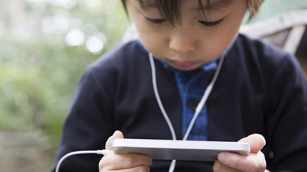 Từ học sinh giỏi cấp quốc gia, nữ sinh Nam Định bị tâm thần vì xem YouTube cả ngày: Thường xuyên lẩm bẩm một mình rồi đập phá đồ đạc-2