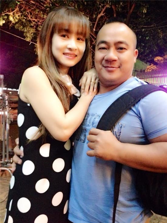 Hiếu Hiền lên tiếng khi bị đồng nghiệp trách móc livestream cố nghệ sĩ Chí Tài, bà xã nói một câu phải đứng hình-2