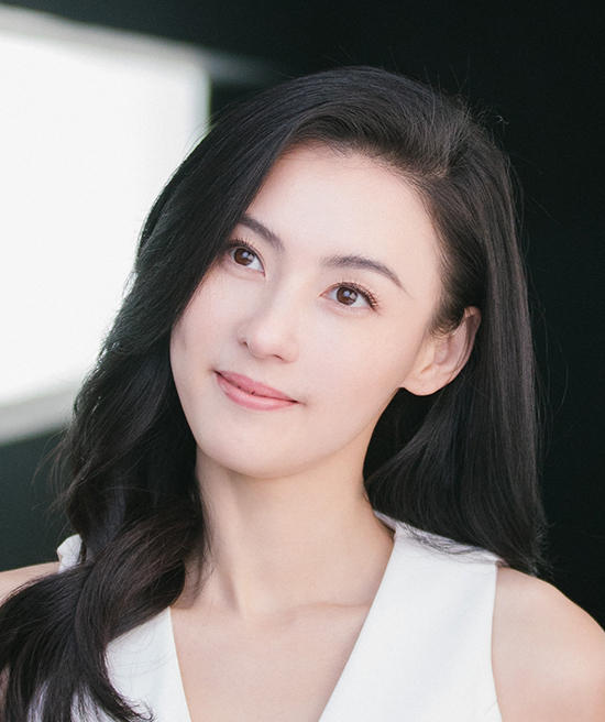 Là đại gia, bỏ túi cả 90 tỷ đồng sau 3 ngày nhưng người đẹp này gây sốc khi bị bắt gặp mua đồ giá rẻ, quan điểm dạy con mới đáng chú ý-1