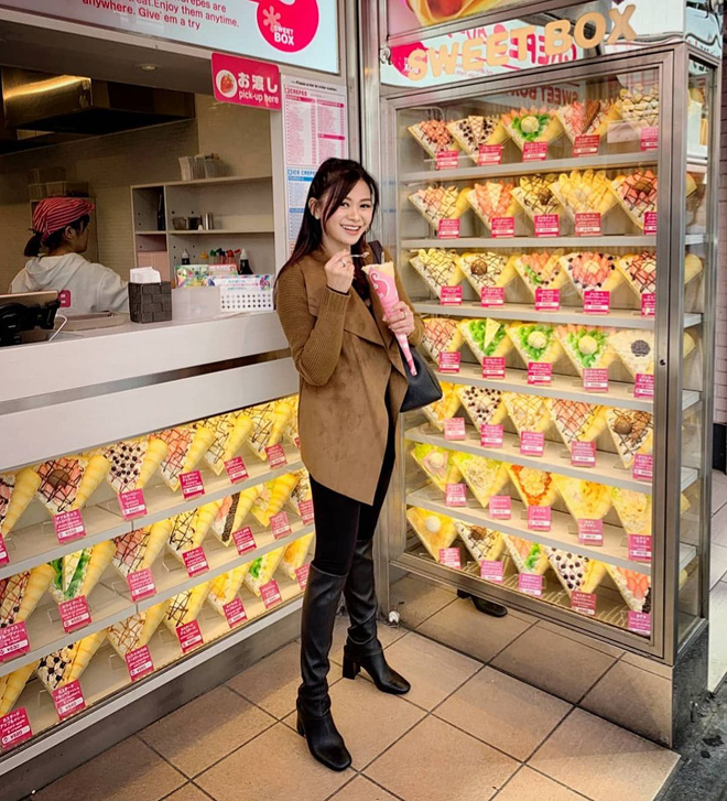 Bà nội 53 tuổi nhưng nhan sắc, vóc dáng vẫn như gái đôi mươi: Thời gian bỏ quên cô ấy mất rồi!-12