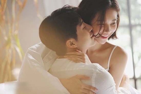 Tại sao phụ nữ luôn tò mò về