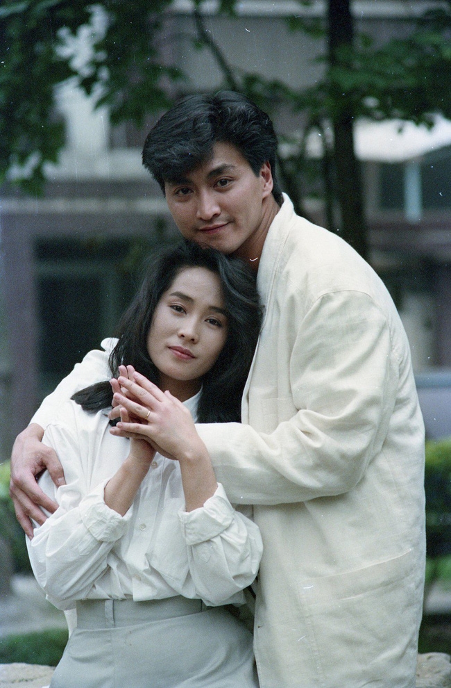 Triển Chiêu Hà Gia Kính sắp kết hôn sau 61 năm cô đơn, danh tính cô dâu cũng được hé lộ?-1