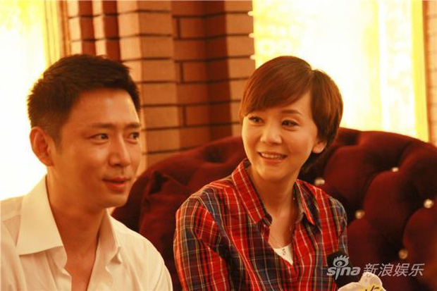 Tấm chân tình hiếm có giữa showbiz: Tài tử Tân dòng sông ly biệt bỏ hết hào quang danh vọng để ở bên cạnh người phụ nữ bị liệt-4