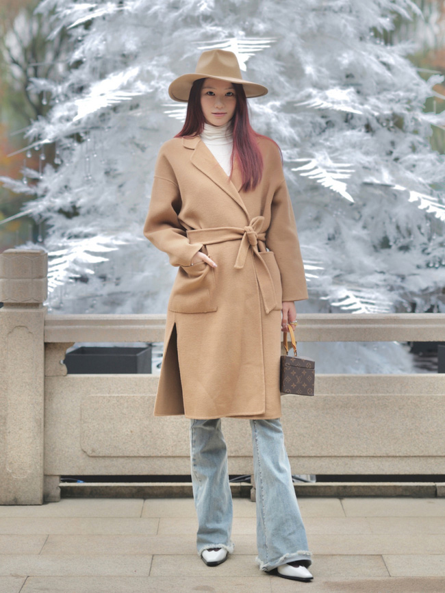 Street style Châu Á: Áo khoác dạ dáng dài phủ sóng, ngắm loạt 15 bức ảnh mà vỡ ra được bao nhiêu cách mix hay-6