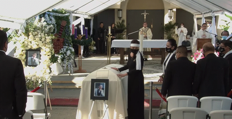 Xúc động với chia sẻ giữa đêm của NS Hoài Linh khi lễ an táng cố NS Chí Tài đang diễn ra tại Mỹ-2