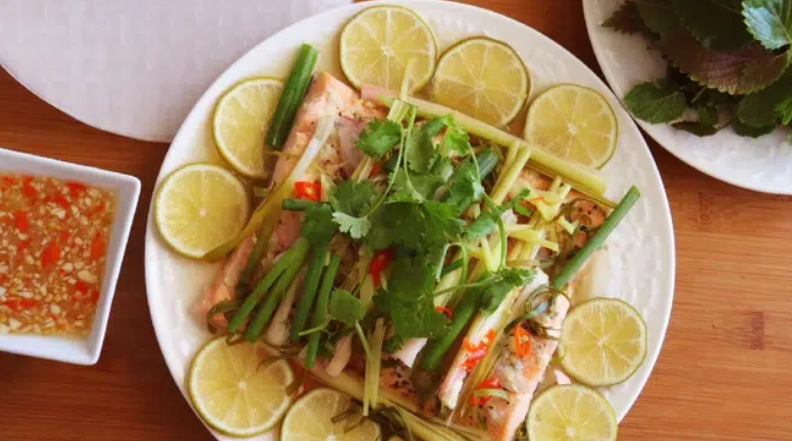 Cuối tuần mà chị em vào bếp làm cá hồi theo cách này, đảm bảo nồi cơm bay vèo chỉ trong 1 nốt nhạc!-1