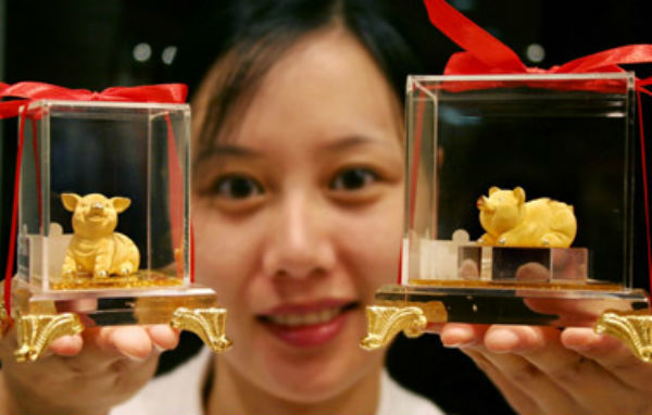 Giá vàng hôm nay 20/12: Thế giới tăng nhanh, Việt Nam thận trọng-2