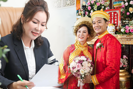 Vợ doanh nhân Quý Bình: 