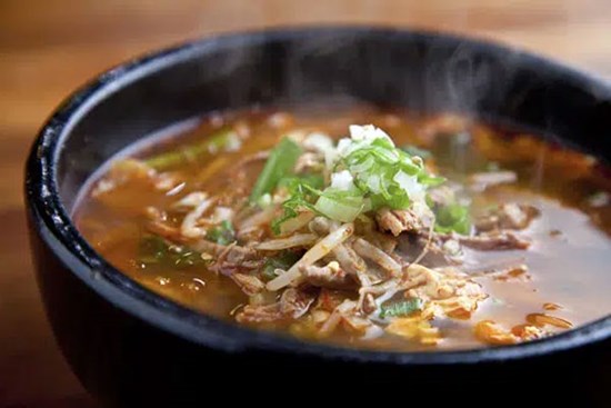 Chỉ với nồi canh này, chị em không cần ăn cơm mà tâm hồn vẫn được sưởi ấm, đặc biệt là chẳng sợ tăng cân!