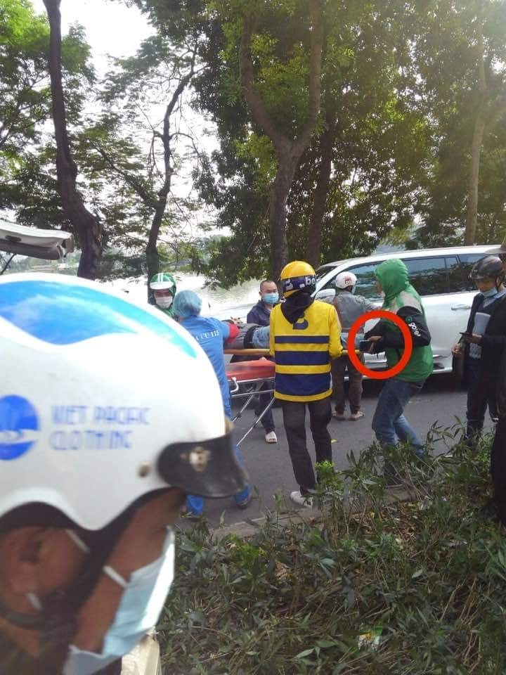 Phẫn nộ người đàn ông mặc đồ xe ôm công nghệ biến mất cùng tài sản của nạn nhân tử vong vì tai nạn giao thông-4