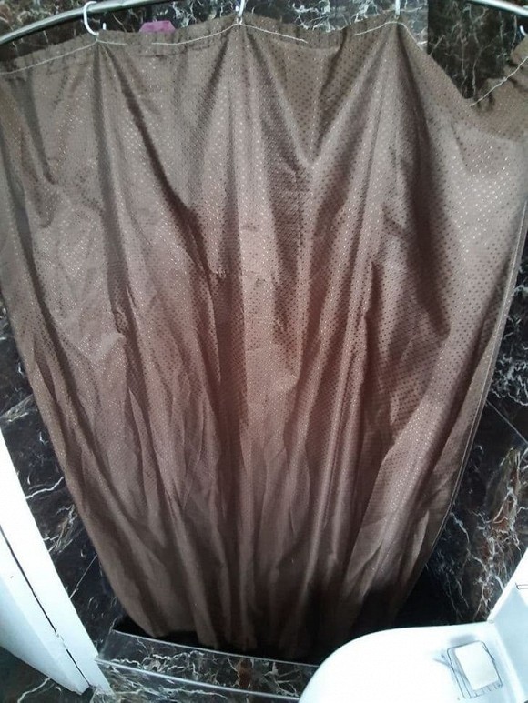 8 món đồ phổ biến góp phần phá hỏng không gian phòng tắm của bạn-5