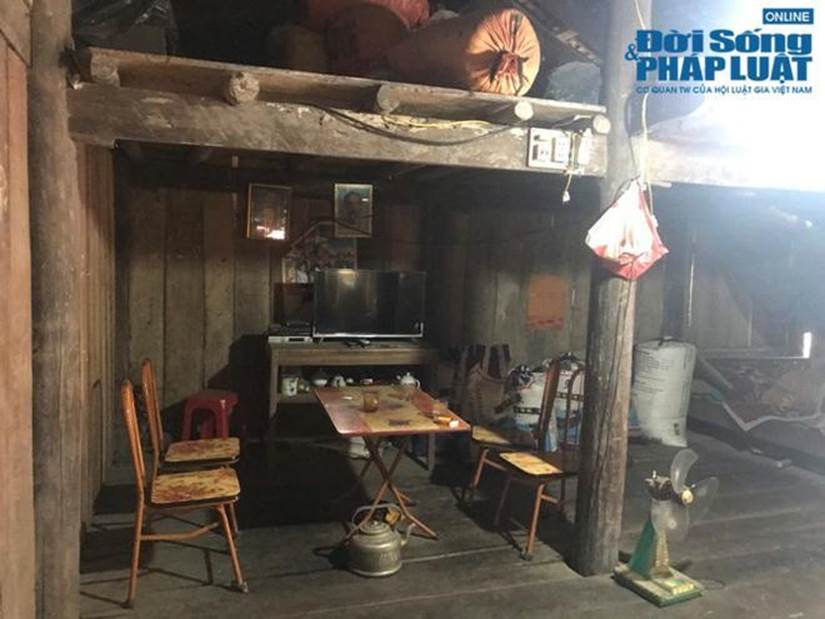 Căn nhà sàn đơn sơ của bố mẹ chồng cô dâu Thu Sao ở quê nhà-3