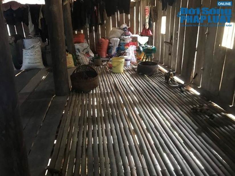 Căn nhà sàn đơn sơ của bố mẹ chồng cô dâu Thu Sao ở quê nhà-4