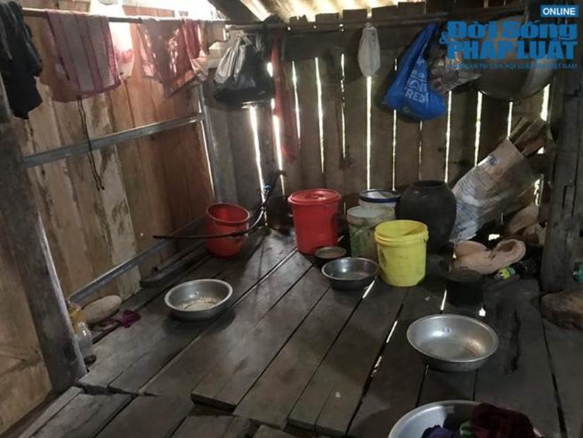 Căn nhà sàn đơn sơ của bố mẹ chồng cô dâu Thu Sao ở quê nhà-6