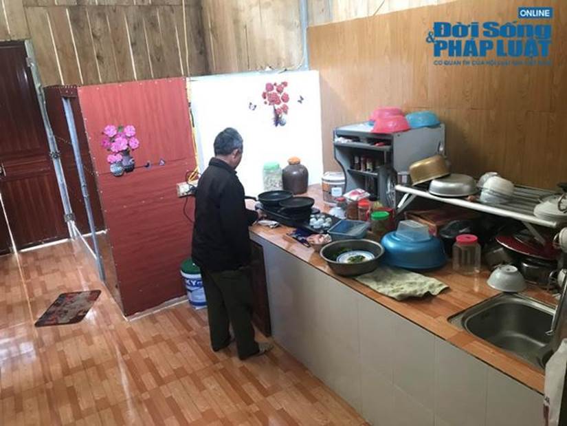 Căn nhà sàn đơn sơ của bố mẹ chồng cô dâu Thu Sao ở quê nhà-12