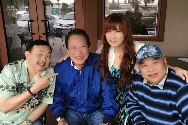 Xúc động trước những hình ảnh chưa từng công bố trong tang lễ cố nghệ sĩ Chí Tài tại Việt Nam-7