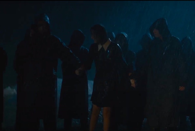 Sạn trong MV dài 15 phút của Sơn Tùng-5