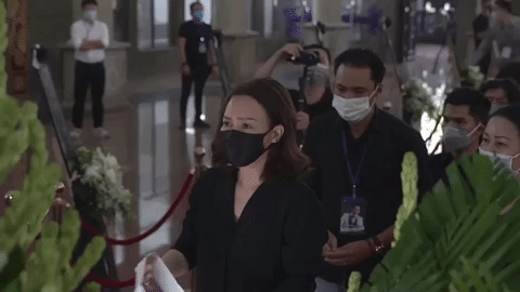 Xúc động trước những hình ảnh chưa từng công bố trong tang lễ cố nghệ sĩ Chí Tài tại Việt Nam-6