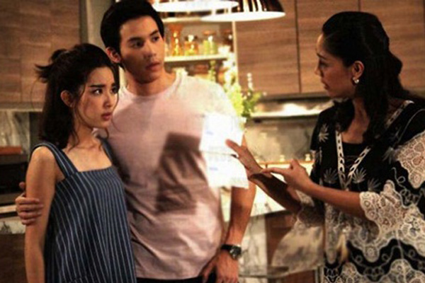 Chuẩn bị về lại mặt, mẹ chồng đứng sẵn ở cửa săm soi: Vàng cưới cứ để mẹ cầm, nhỡ có ai lấy, nàng dâu nhẹ nhàng đáp lại 1 lời khiến bà im bặt-3