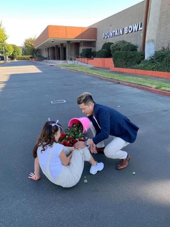 Giữa ồn ào tin đồn ly hôn vì tiểu tam: Hoàng Anh công khai bế bổng tình tin đồn ở nơi công cộng-4