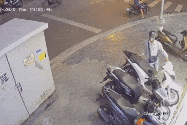Trộm xe SH trong 15 giây ở TP.HCM