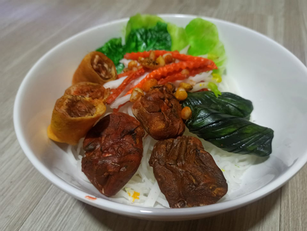 Đem đất sét về nặn chơi, quyết không bán dù khách đòi mua-9