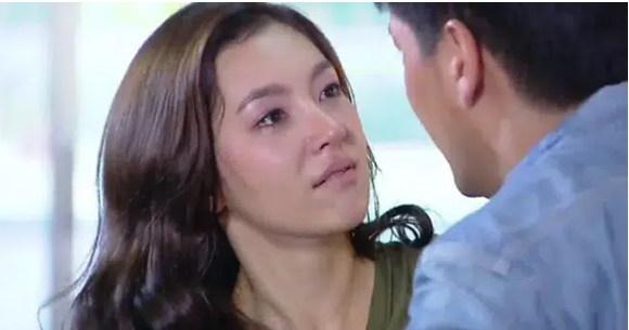 Sang chăm bố đẻ ốm, chồng gọi shipper gửi vali quần áo rồi tuyên bố khỏi về, vợ không nói nửa lời vẫn khiến anh tê tái chỉ sau chưa đầy 30 phút-2