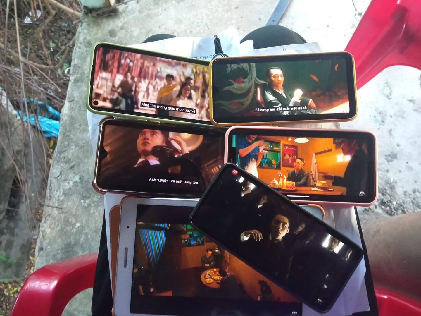 Fan của Sơn Tùng cày view kiểu này, bảo sao Chúng ta của hiện tại không lập kỷ lục-3