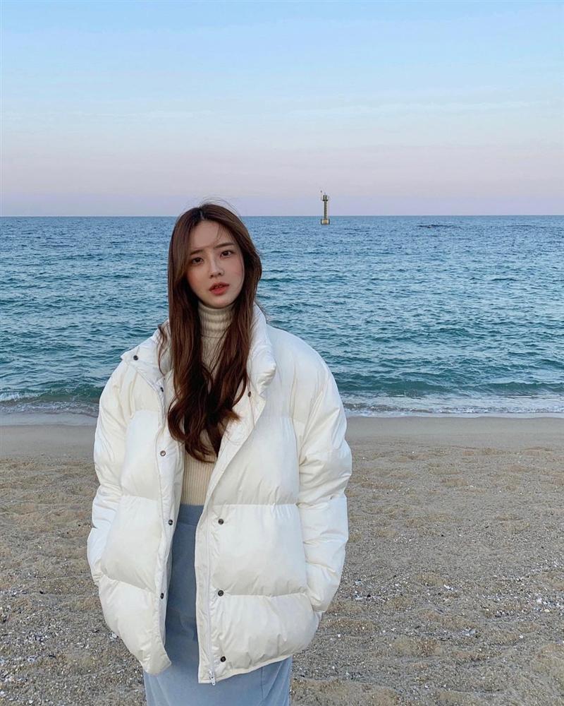 5 kiểu áo khoác trẻ trung nhất: Mặc lên hack được vài tuổi nhưng vẫn thanh lịch, xịn đẹp mới hay-7