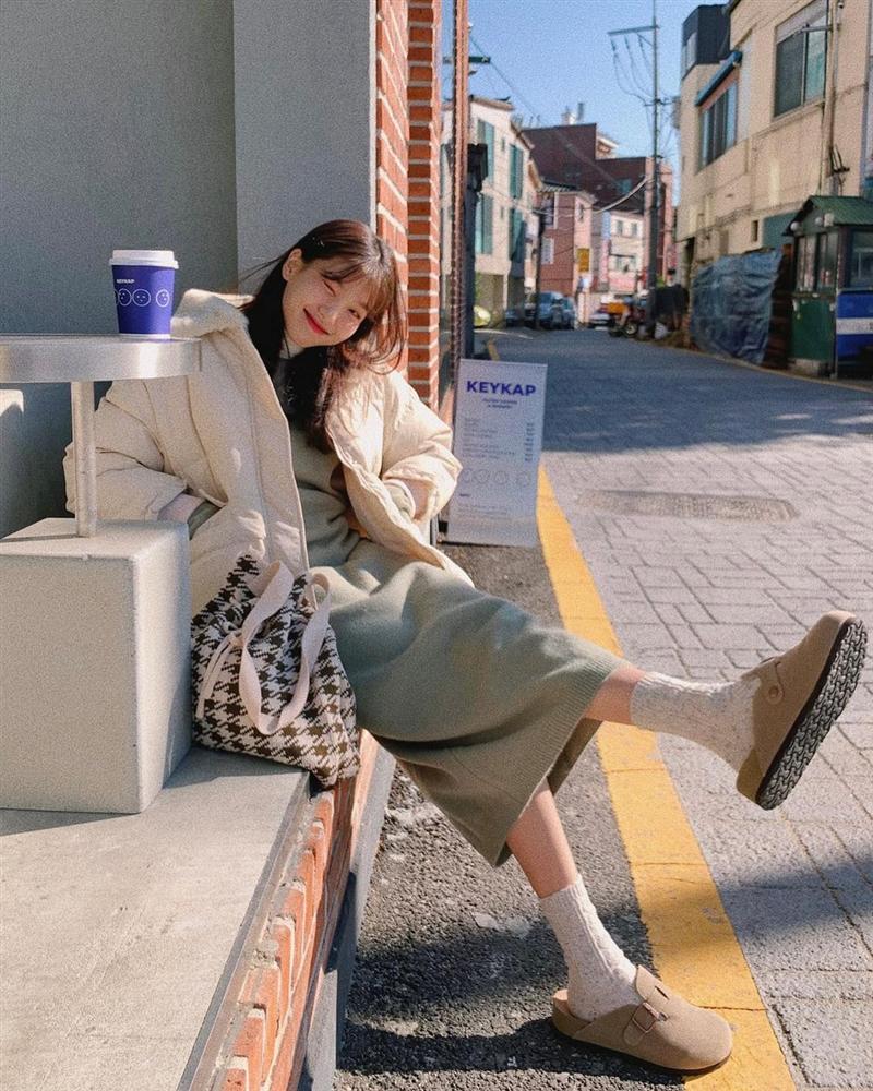 5 kiểu áo khoác trẻ trung nhất: Mặc lên hack được vài tuổi nhưng vẫn thanh lịch, xịn đẹp mới hay-8