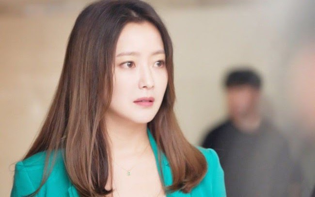 Đi công tác về tôi sốc khi thấy nhà dựng rạp cưới, chú rể không ai khác ngoài chồng tôi-2