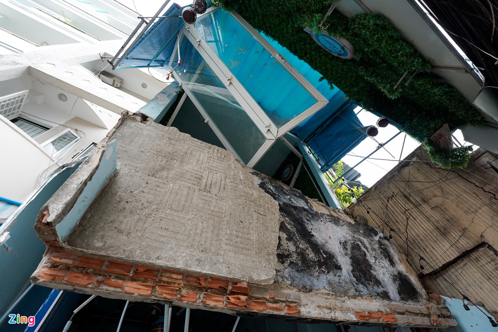 Cảnh tan hoang sau vụ nổ ở TP.HCM-7