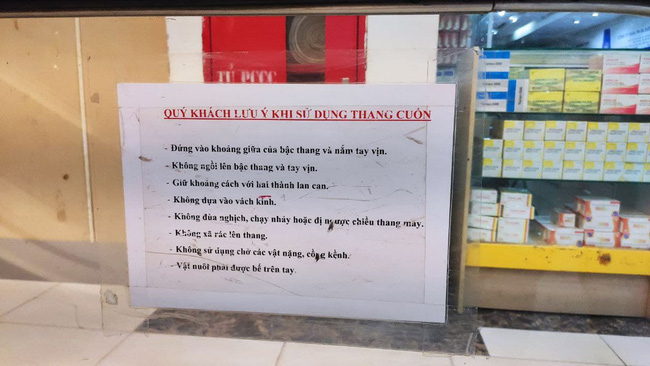 Từ vụ bé gái bị thang cuốn nuốt cánh tay: Nút dừng khẩn cấp của thang cuốn nằm ở đâu, làm thế nào để ứng phó cho kịp?-7