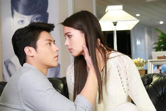 Ôm hận tình nên vớ bừa gái quán hát, đêm tân hôn tôi sướng lên tận trời