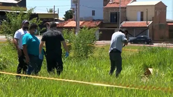 Để con gái 5 tuổi ở nhà cùng cha dượng, mẹ không ngờ con thường đi vệ sinh rất lâu và kêu đau rát, mấy ngày sau bi kịch đau xót ập đến-1