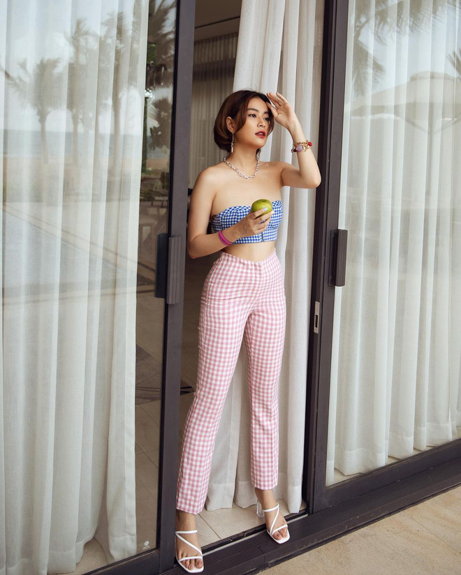 Căn nhà rộng đi mỏi chân của Hoàng Thuỳ Linh: Màu đen chủ đạo nhìn cực sang, có tủ quần áo đẹp phát hờn-14