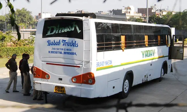 Thấy bé gái 4 tuổi đi lạc lên xe buýt, tài xế cưỡng hiếp rồi nhét xác vào bao tải phi tang, vài ngày sau tái xanh mặt khi nạn nhân trở về-1