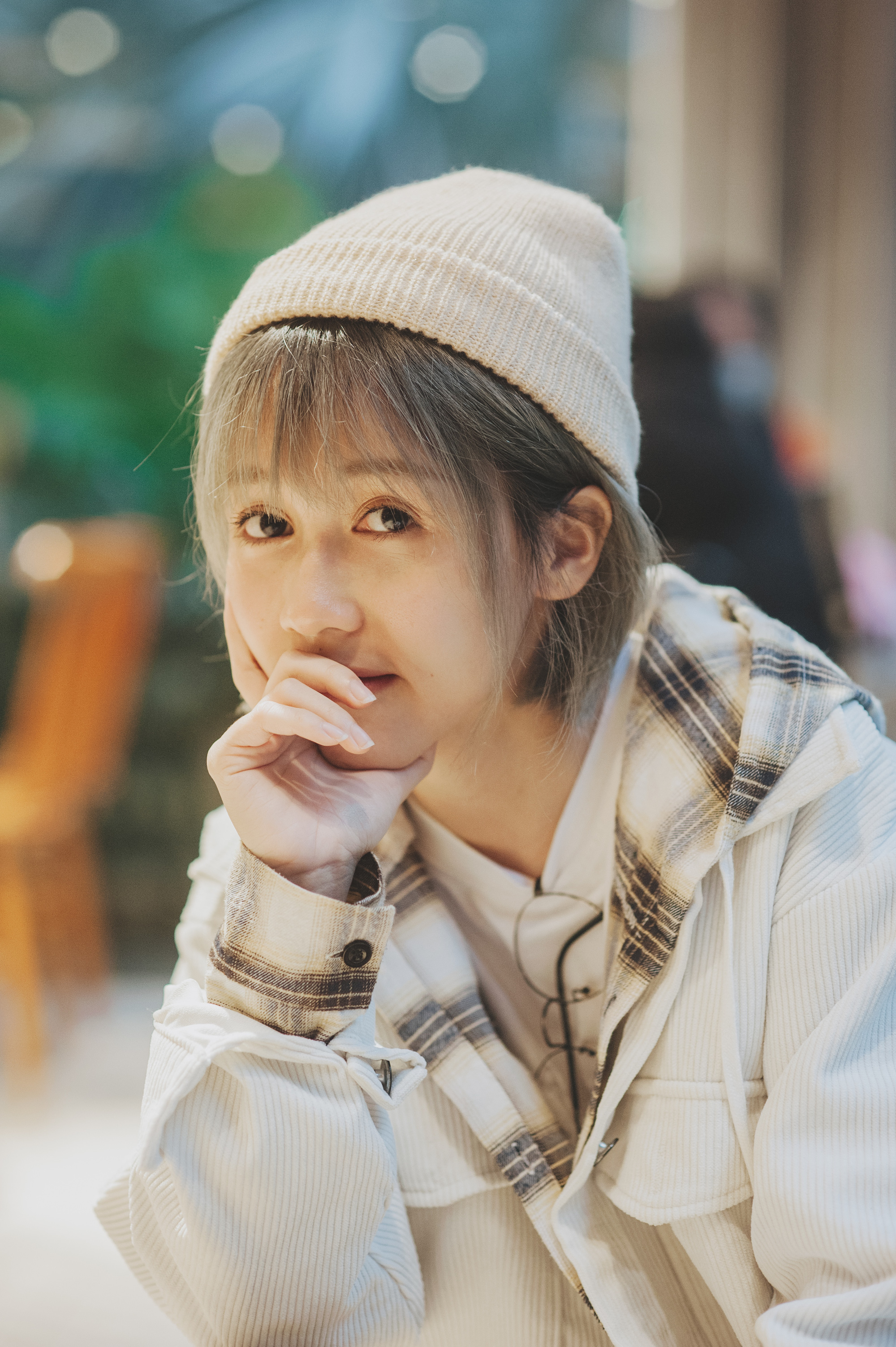 Hậu Hoàng - cô nàng hot nhất nhì Sao nhập ngũ: Từ nhỏ đến lớn học toàn trường nổi tiếng, 10 năm trước đăng 1 dòng siêu hài lên Facebook-2