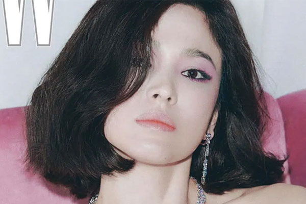 Song Joong Ki và bạn diễn nam ngại ngùng đóng cảnh tình cảm-1