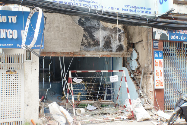Ảnh: Cận cảnh hiện trường quán bún ở Sài Gòn bị nổ tung, chỉ còn lại đống đổ nát-4