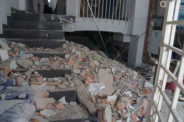 Ảnh: Cận cảnh hiện trường quán bún ở Sài Gòn bị nổ tung, chỉ còn lại đống đổ nát-11