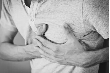 Thanh niên 20 tuổi thành người thực vật sau khi tắm nước nóng, nguyên nhân là do thói quen tự chữa bệnh mỗi khi lên cơn hen-1