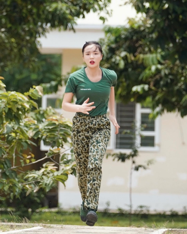 Kỳ Duyên giải đáp nghi vấn trang điểm hay mặt mộc trong Sao nhập ngũ-14