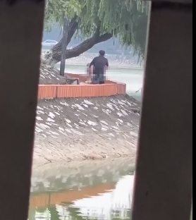 Cặp đôi ngang nhiên đóng phim giữa chốn công cộng, dân tình ngán ngẩm trời lạnh nên đóng băng ý thức rồi!-2